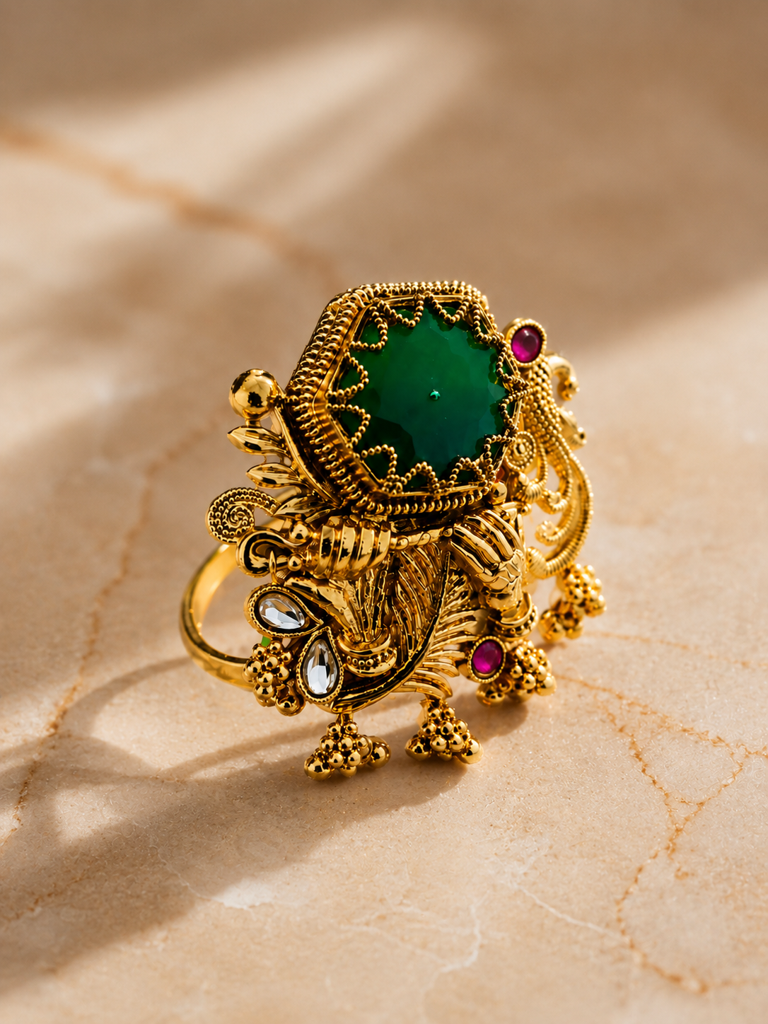 Belliza Jewels Royal Emerald Elephant Ring